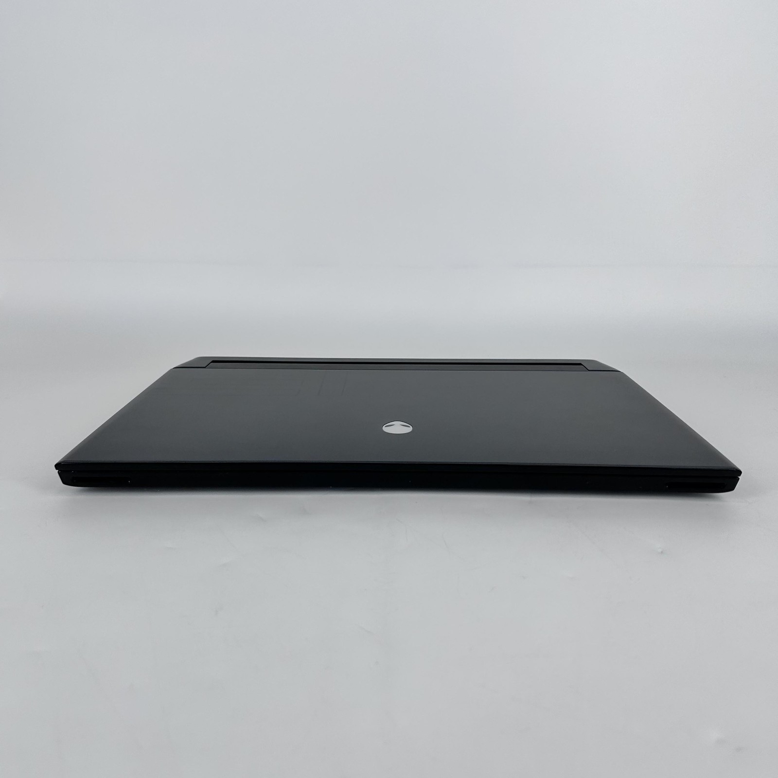 Dell Alienware m15 R3 300Hz FHD i7-10750H 2.60GHz 16GB 1TB SSD NVIDIA RTX 2070
