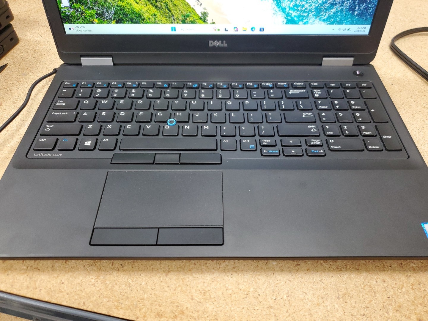 Dell Latitude E5570 15.6″ (500g SSD, Intel Core i5 6th Gen., 8GB) 042026-4