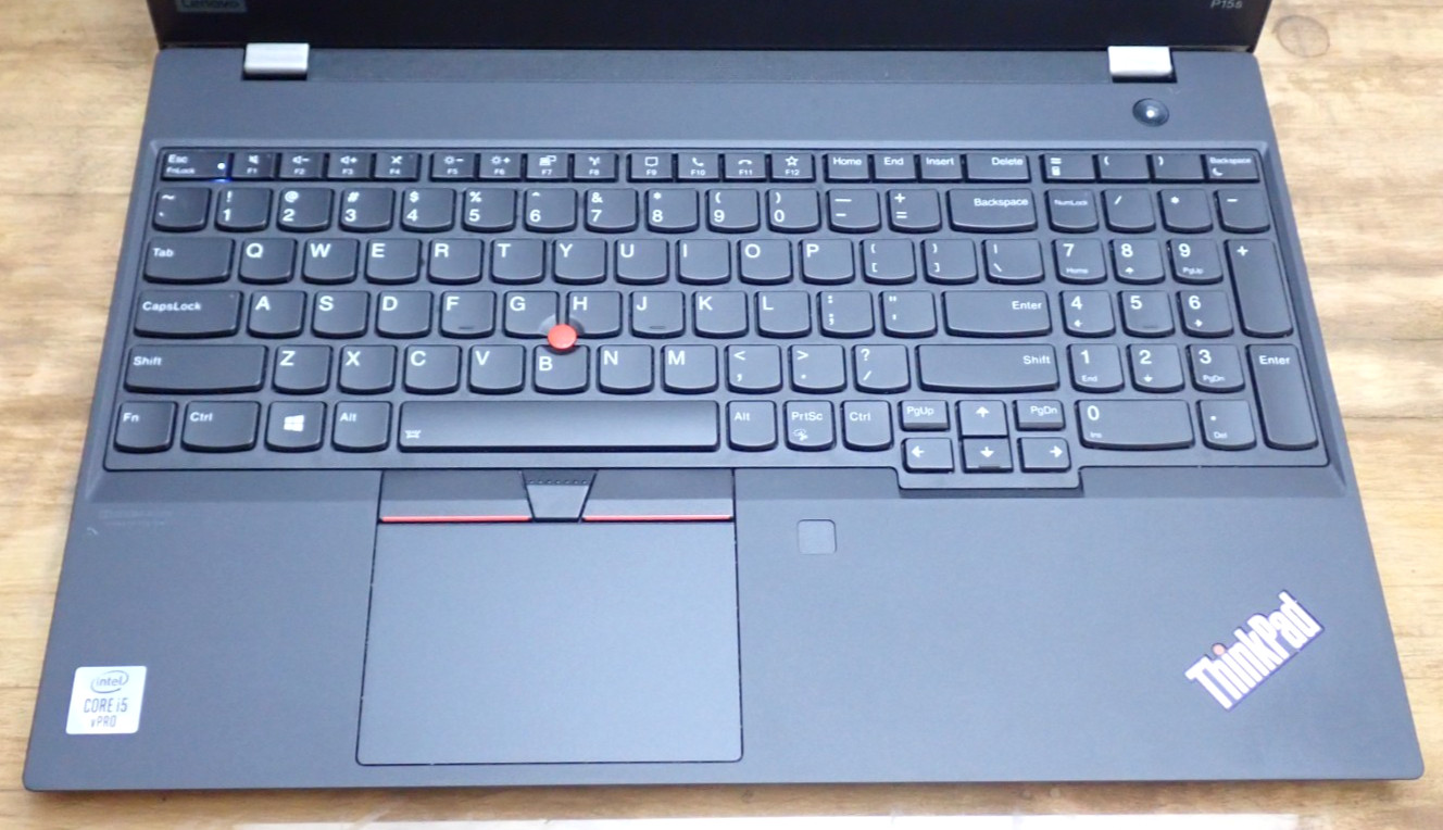 Lenovo ThinkPad P15s Gen 1 i5-10310U 40GB RAM 512GB SSD Quadro P520 Charger