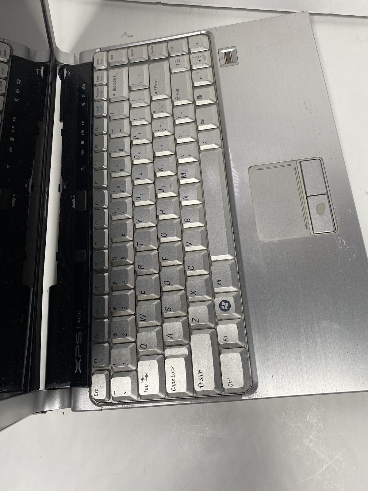 Dell XPS M1330 Core 2 Duo 2GHz No HDD boot to bios