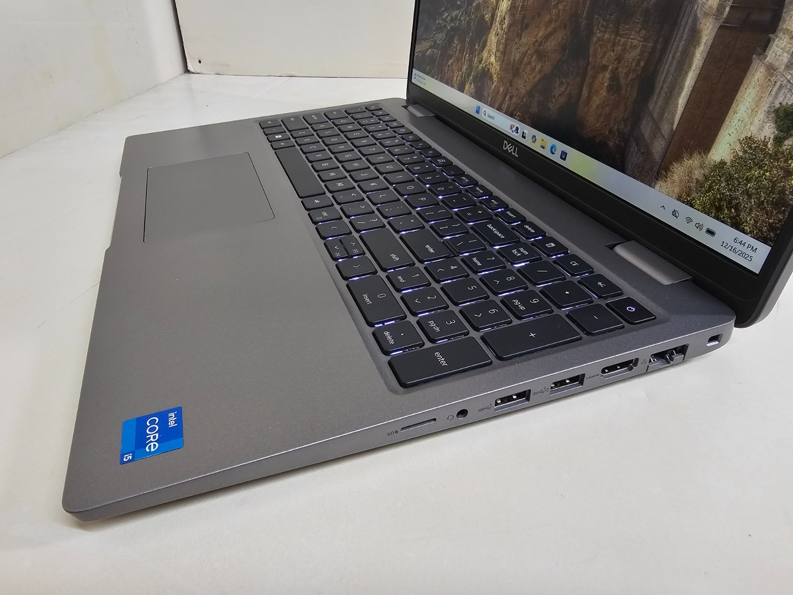 Dell Precision 3580 Laptop – i5-1335U 16GB 256GB SSD Webcam 15.6″ – Wty 1/27