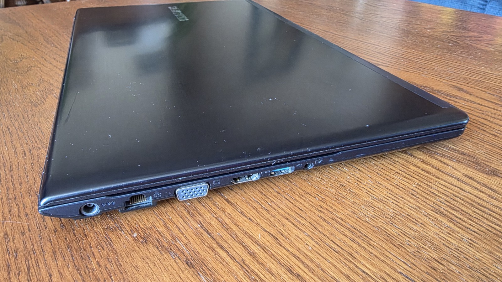 Samsung NP470R5E 15.6″ Laptop Intel Core i5-3230M @ 2.60 Ghz 6GB 750GB HDD W10