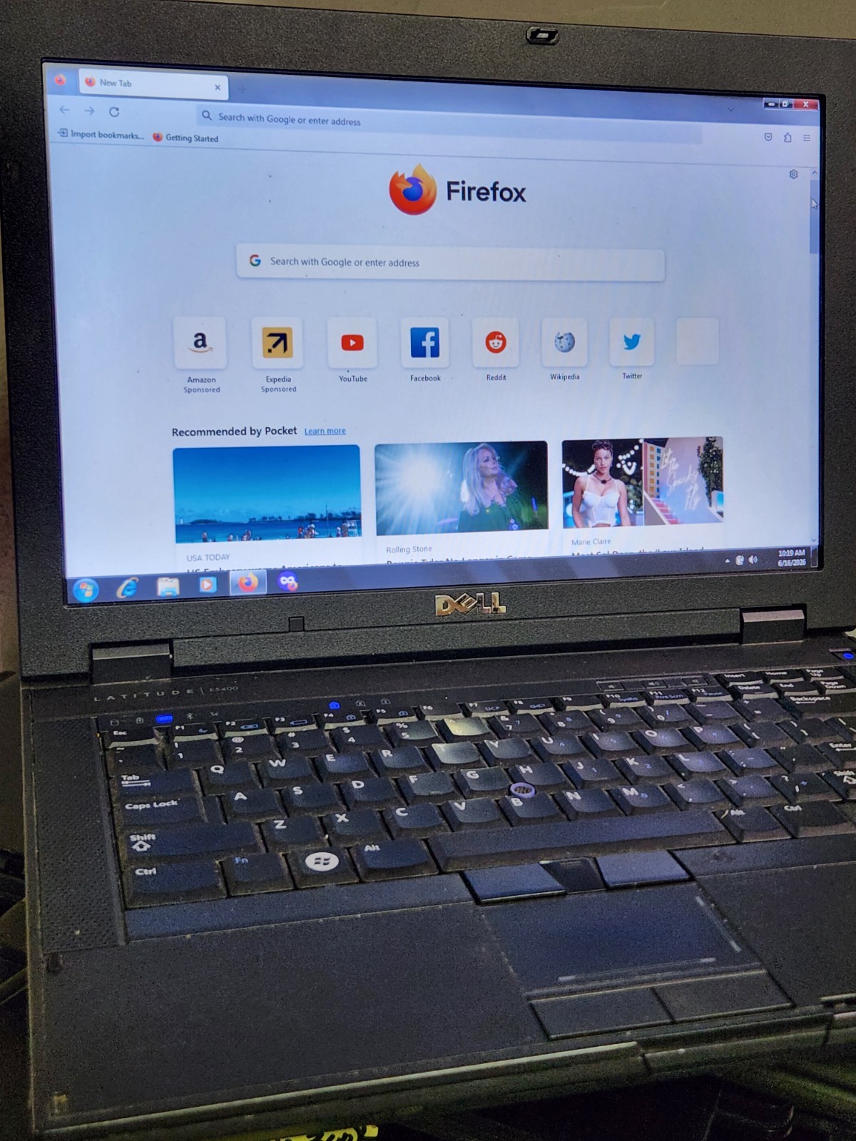 Dell Latitude E5400/C2D/2GB/250 or 160GB HD/Wi-Fi/DVD/Win 7 OS/Good Battery + AC