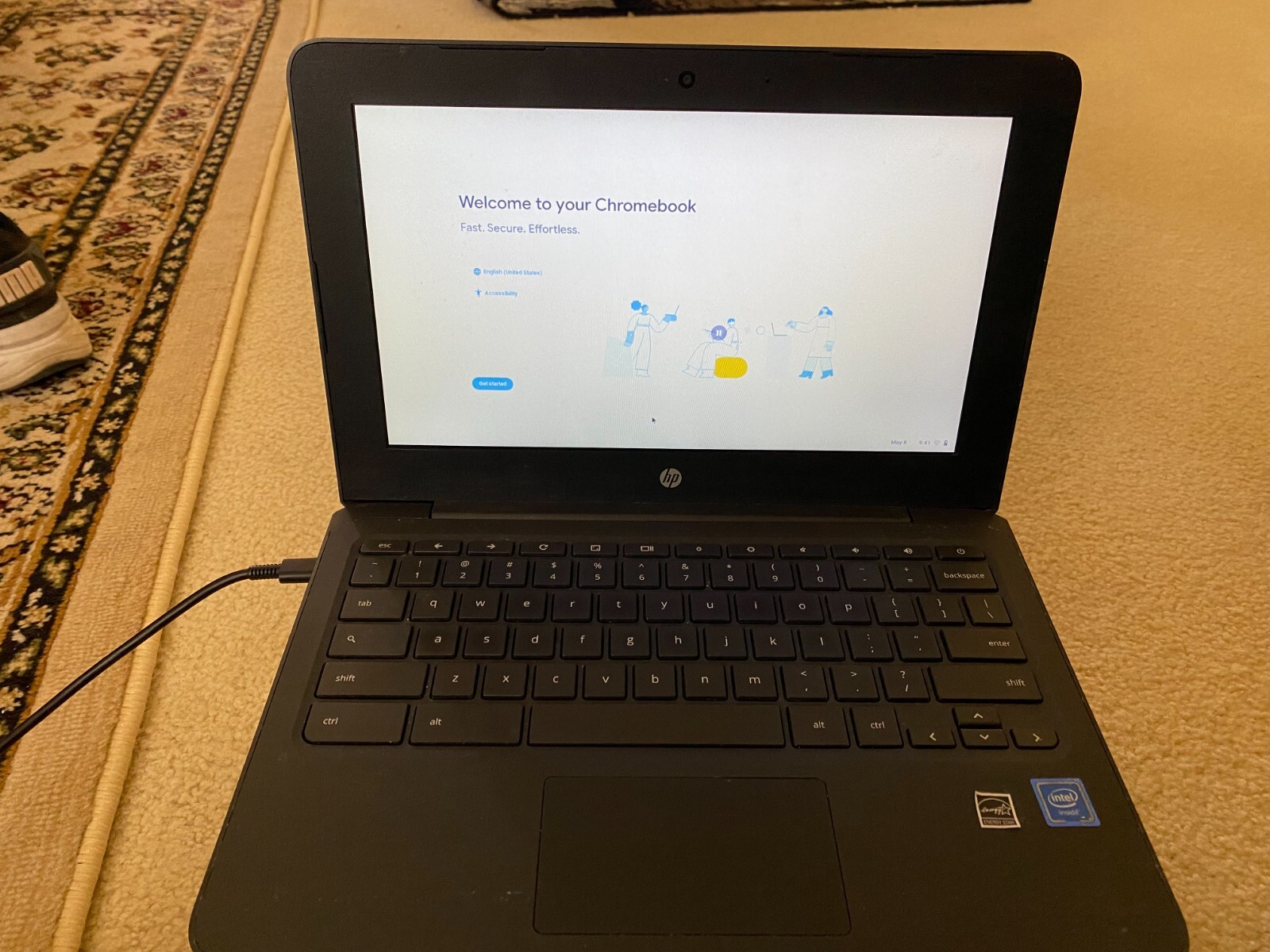 Used Hp Chromebook in good condition, charger included