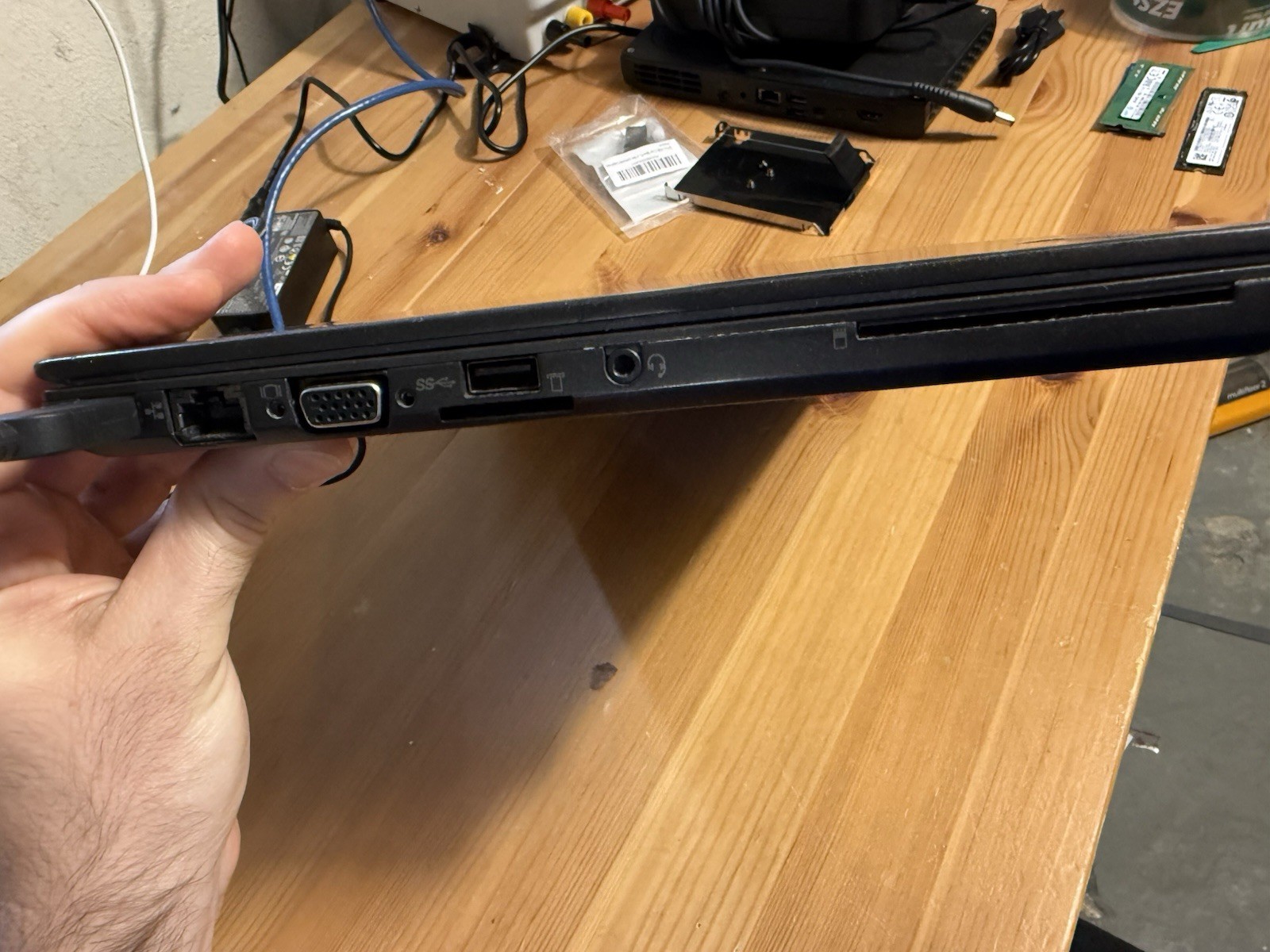 Lenovo ThinkPad T431s Laptop Intel i7 3687u 8GB RAM 256 GB SSD 1600×900 Linux
