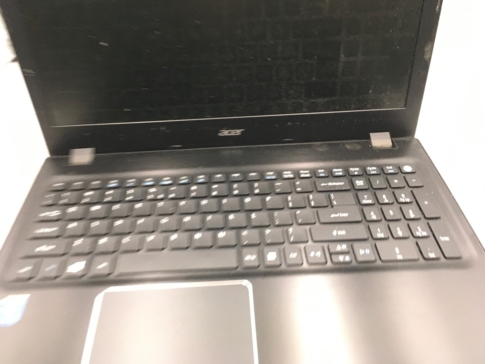 ACER ASPIRE E5 575 -FOR PARTS- INTEL CORE I5 7200U – NO RAM – NO POWER -READ- BB