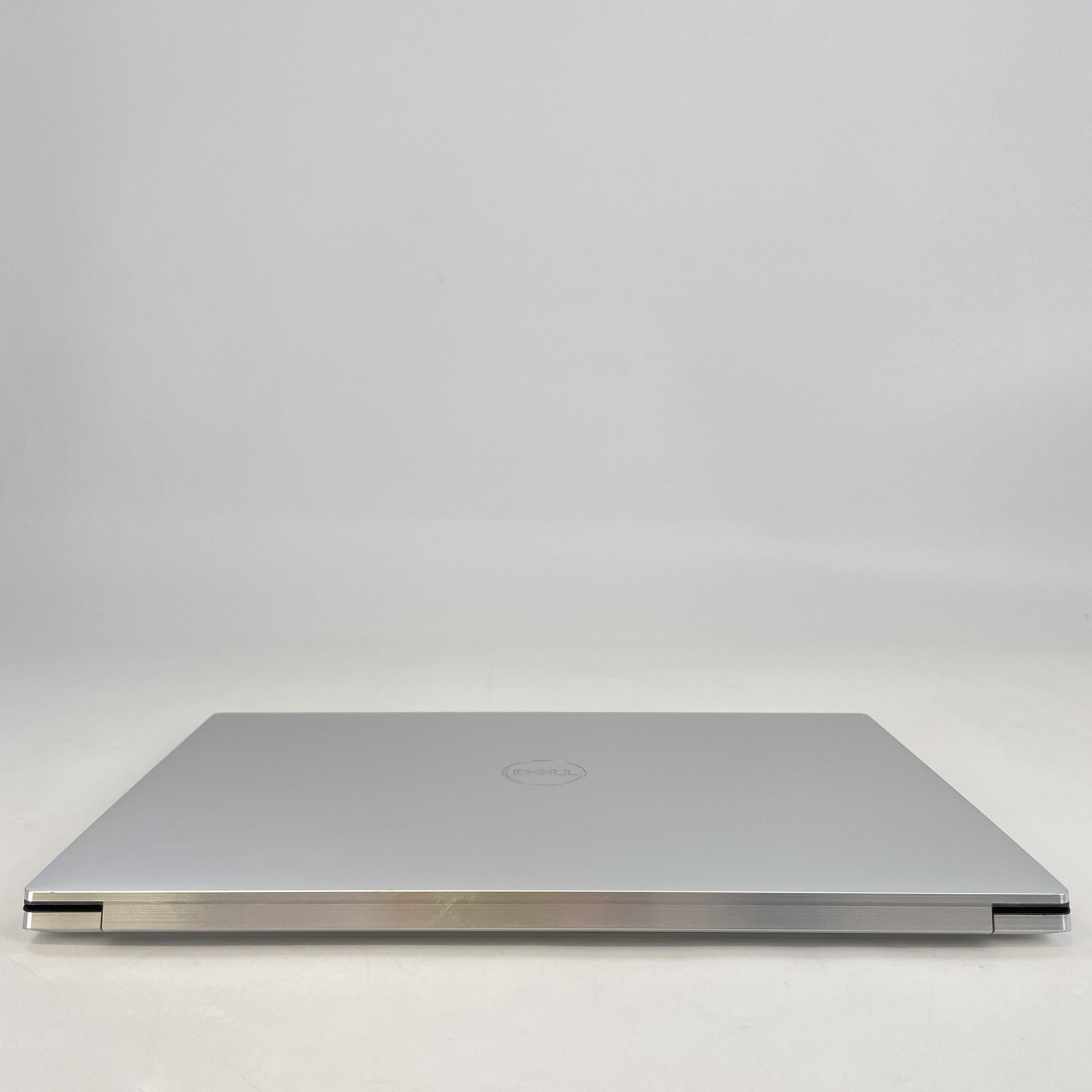Dell XPS 15 9510 Silver FHD+ i7-11800H 2.30GHz 32GB 1TB SSD RTX 3050 Ti Good