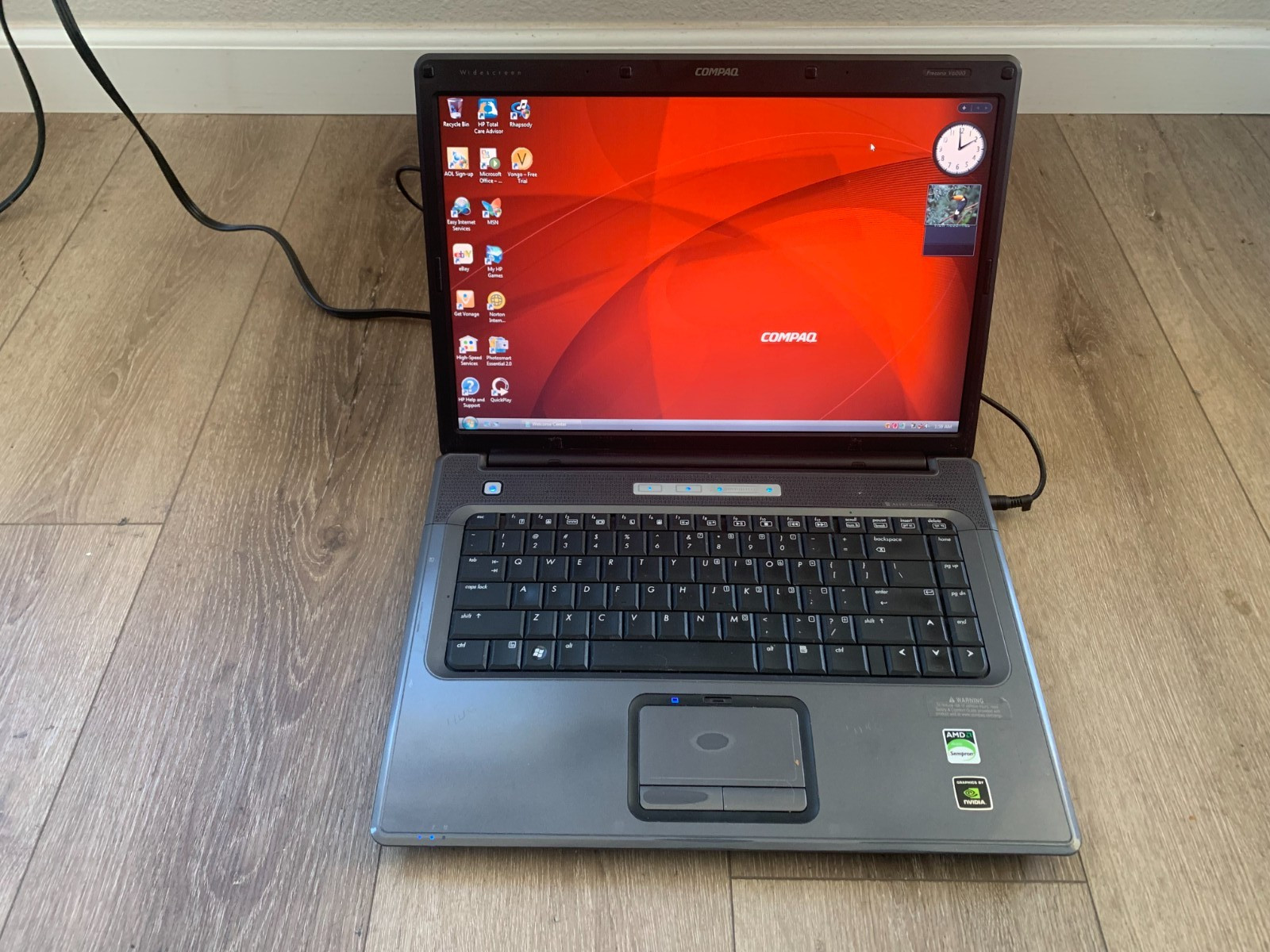 Compaq Presario V6000 15.4″ AMD Sempron 3500+ 1.80Ghz 1GB RAM 60GB HDD Win Vista
