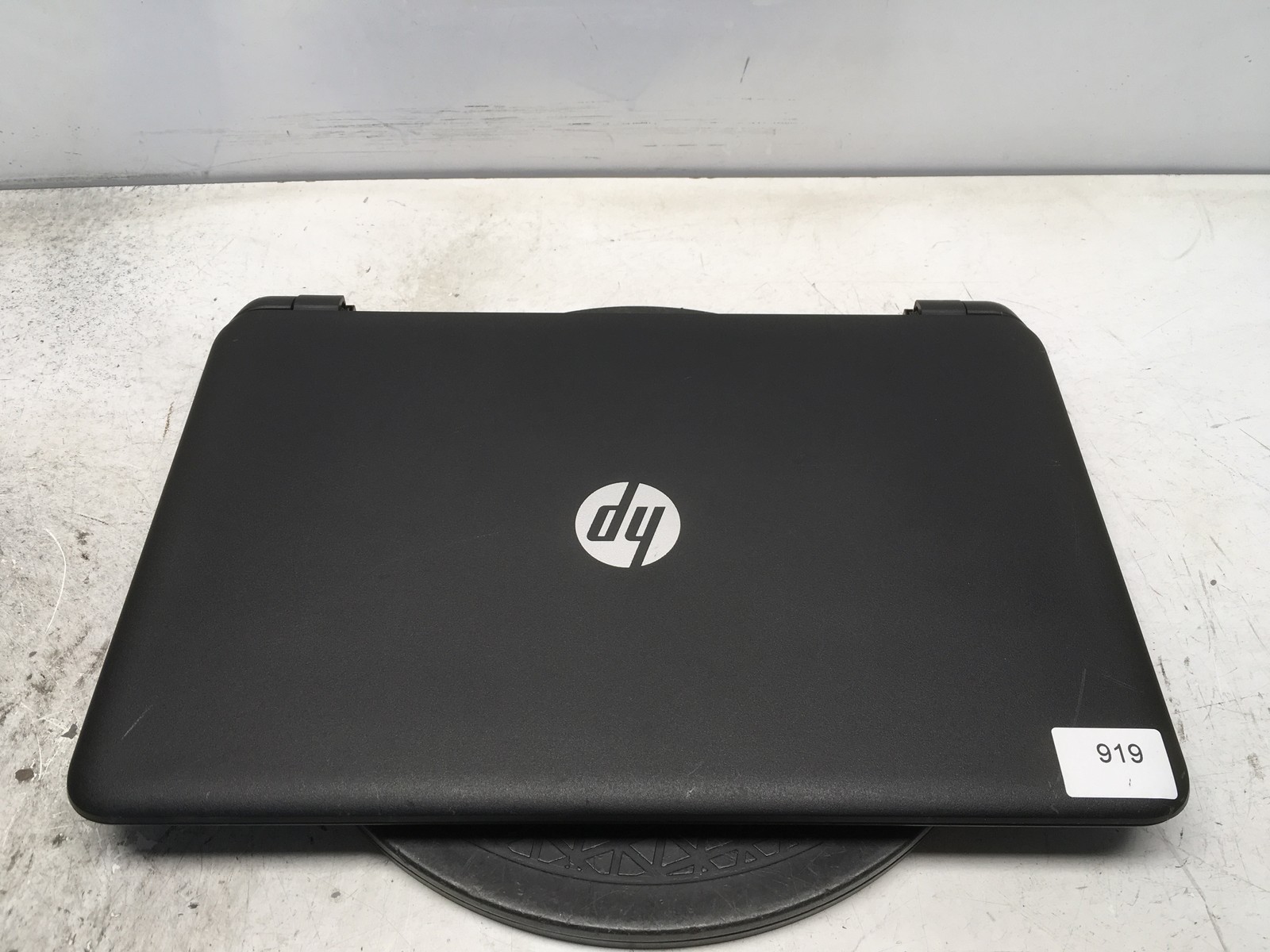 HP 15-F209WM Intel Celeron N2840 2.16GHz 4 GB NO HDD No Batt