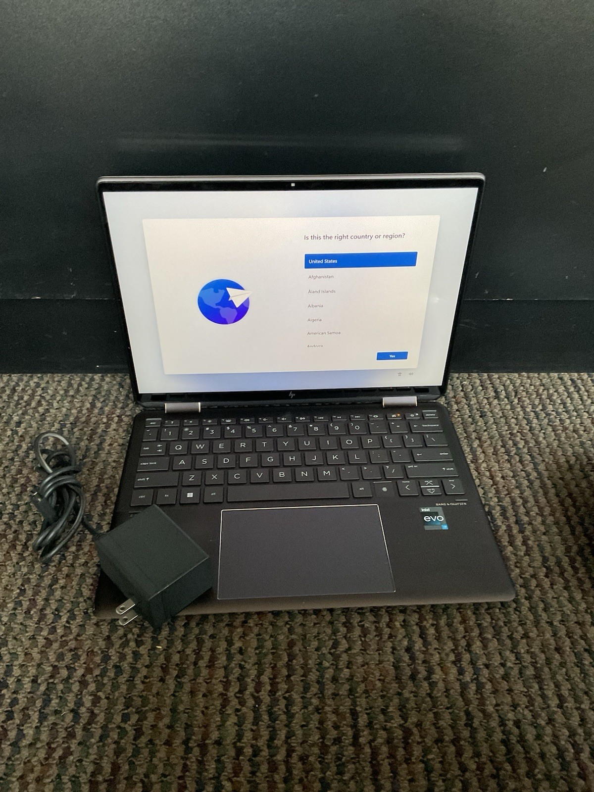 HP Spectre X360 2-in-1 14-EF0XXX 13.5″ Touch i7-1255U 16GB RAM 512GB SSD
