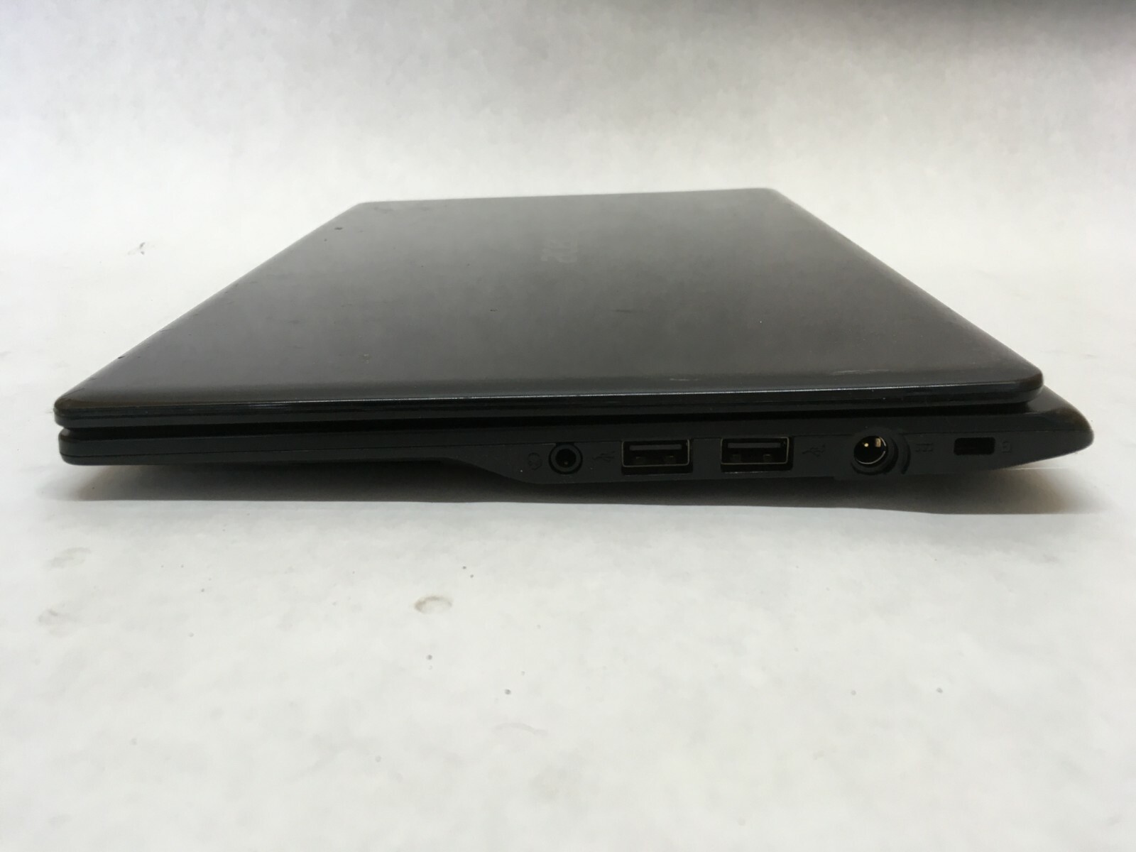 Acer Aspire V5 AMD C70 11.6″ Laptop NO HDD/OS/RAM/BATTERY CRACKED LCD QT