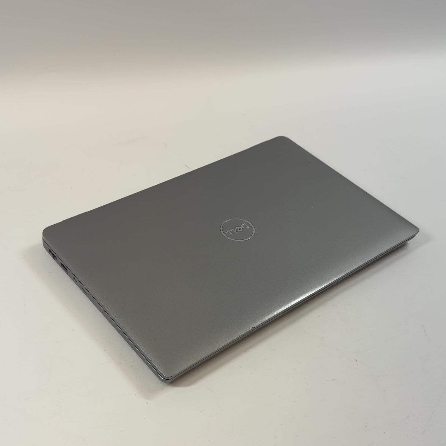 Dell Latitude 5450 14″ Core Ultra 5 135U 1.6GHz 16GB RAM 256GB SSD 16GB SSD