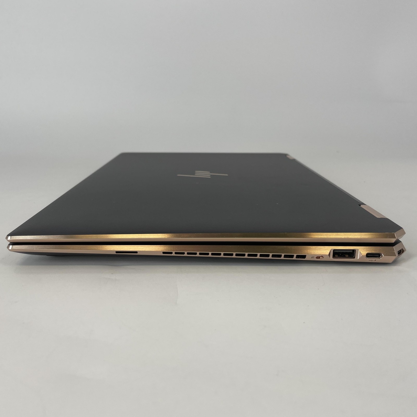 HP Spectre 15 x360 4K TOUCH i7-10510U 1.80GHz 16GB 512GB SSD NVIDIA MX330 Good