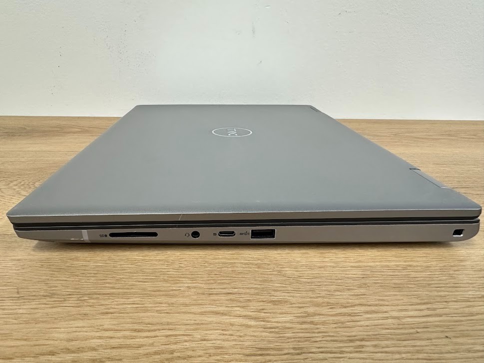 Dell Precision 7670 Core i9 12950HX 32GB DDR5 Nvidia RTX A2000 512GB 2022