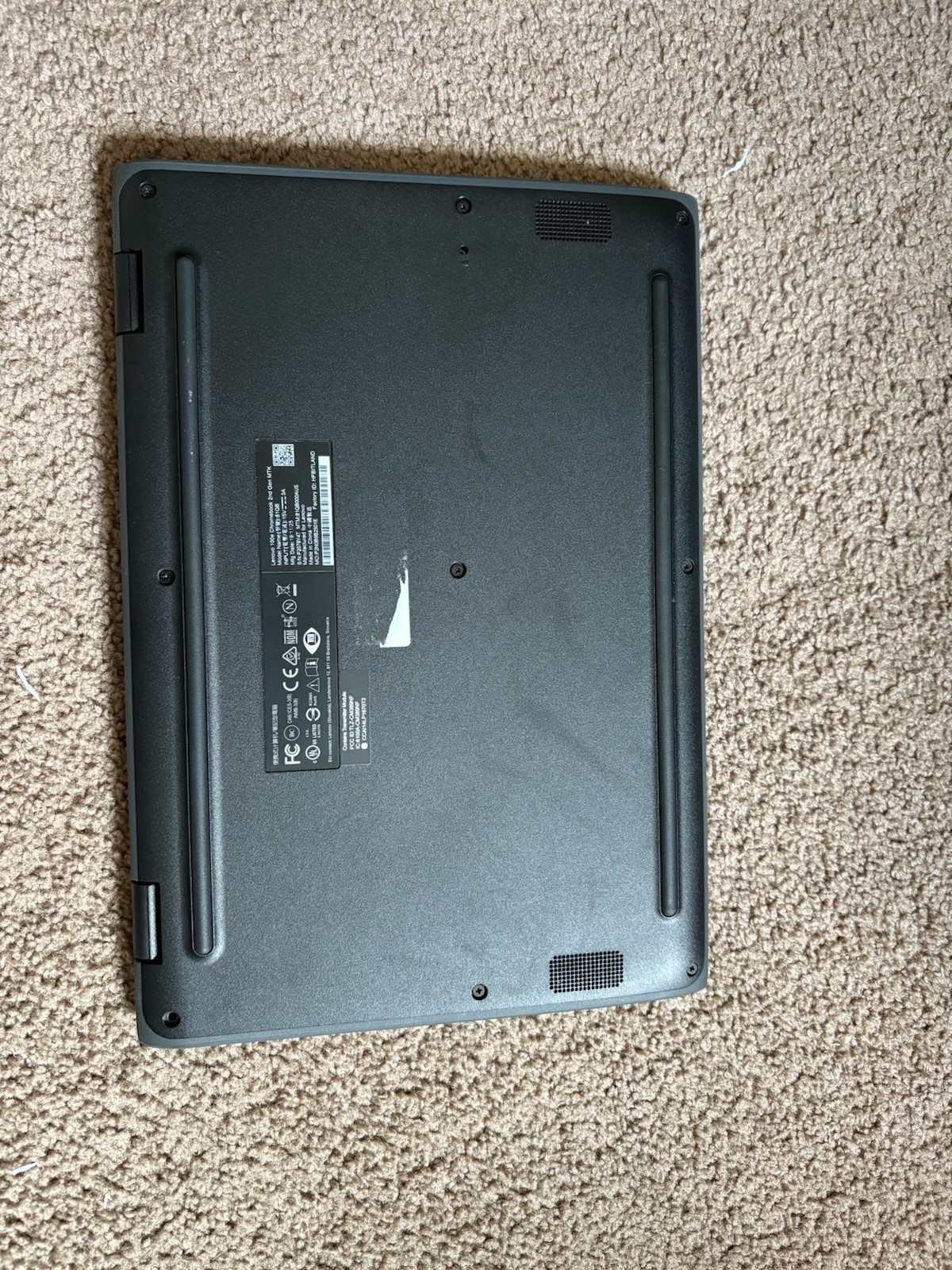 Lenovo 100e Chromebook 2nd Gen MTK 11.6″ (32GB, 4GB RAM) + Charger + Carry Case