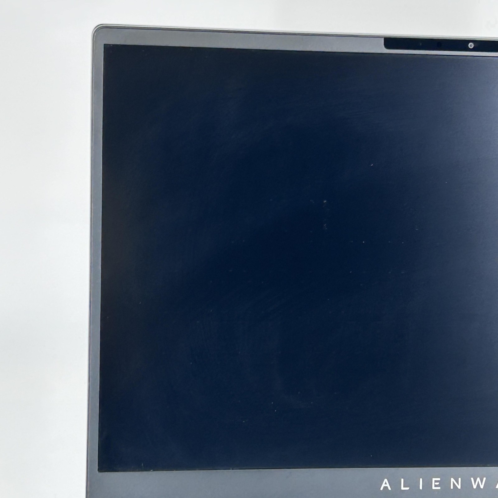 Dell Alienware m15 R7 240Hz 2K i7-12700H 16GB 1TB SSD RTX 3070 Ti WHITE SPOTS
