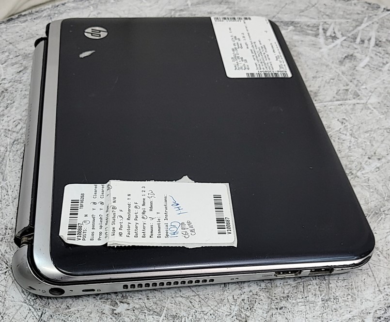 HP 3125 D3H53UT#ABA Laptop AMD E1-1500 w/RADEON HD 4GB 320GB SEE NOTES
