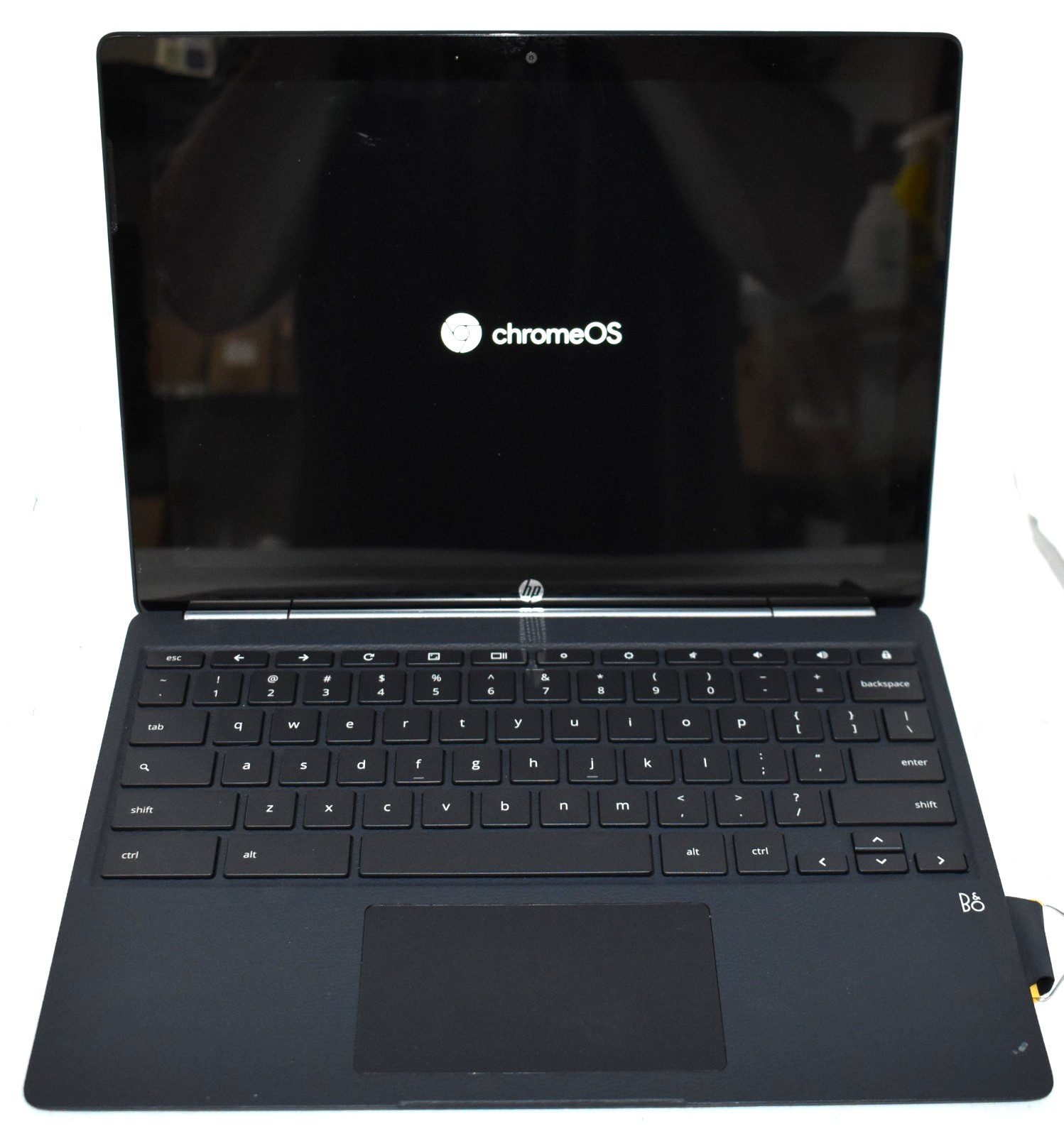 12.3″ HP ChromeBook X2 2-In-1 Touchscreen M3-7Y30 @ 1.00GHz 2GB RAM 32GB HD