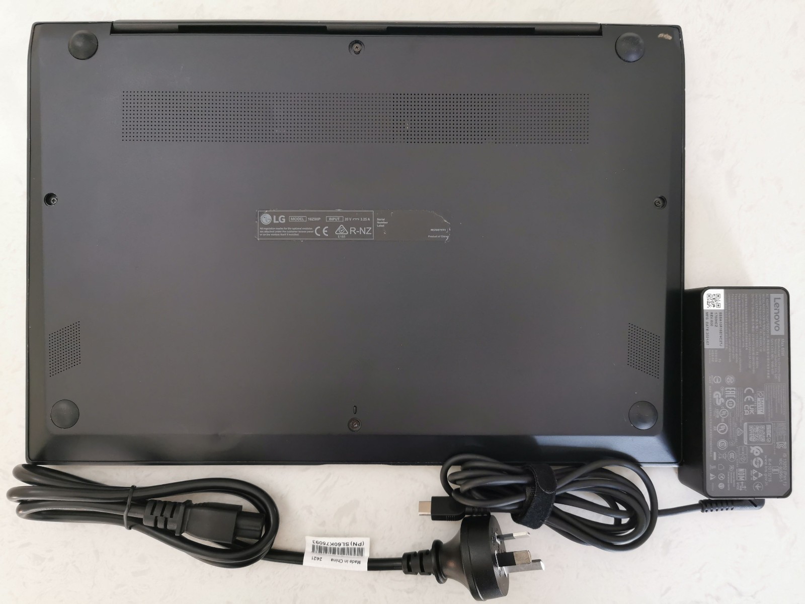 READ* LG Gram i5-1135G7 8GB DDR4 512GB or 1-2TB SSD 2K 16″ Lightweight Laptop