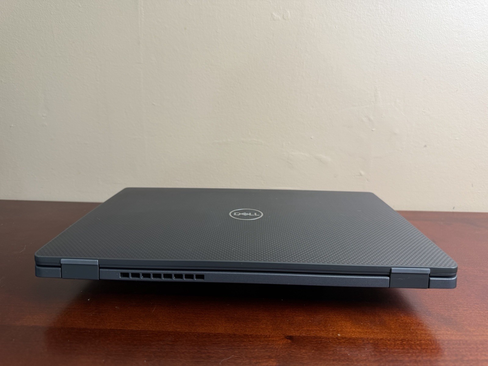 Dell Latitude 7410 14″ FHD Touchscreen i5-10310U 16GB RAM 256GB NVMe SSD Win 11