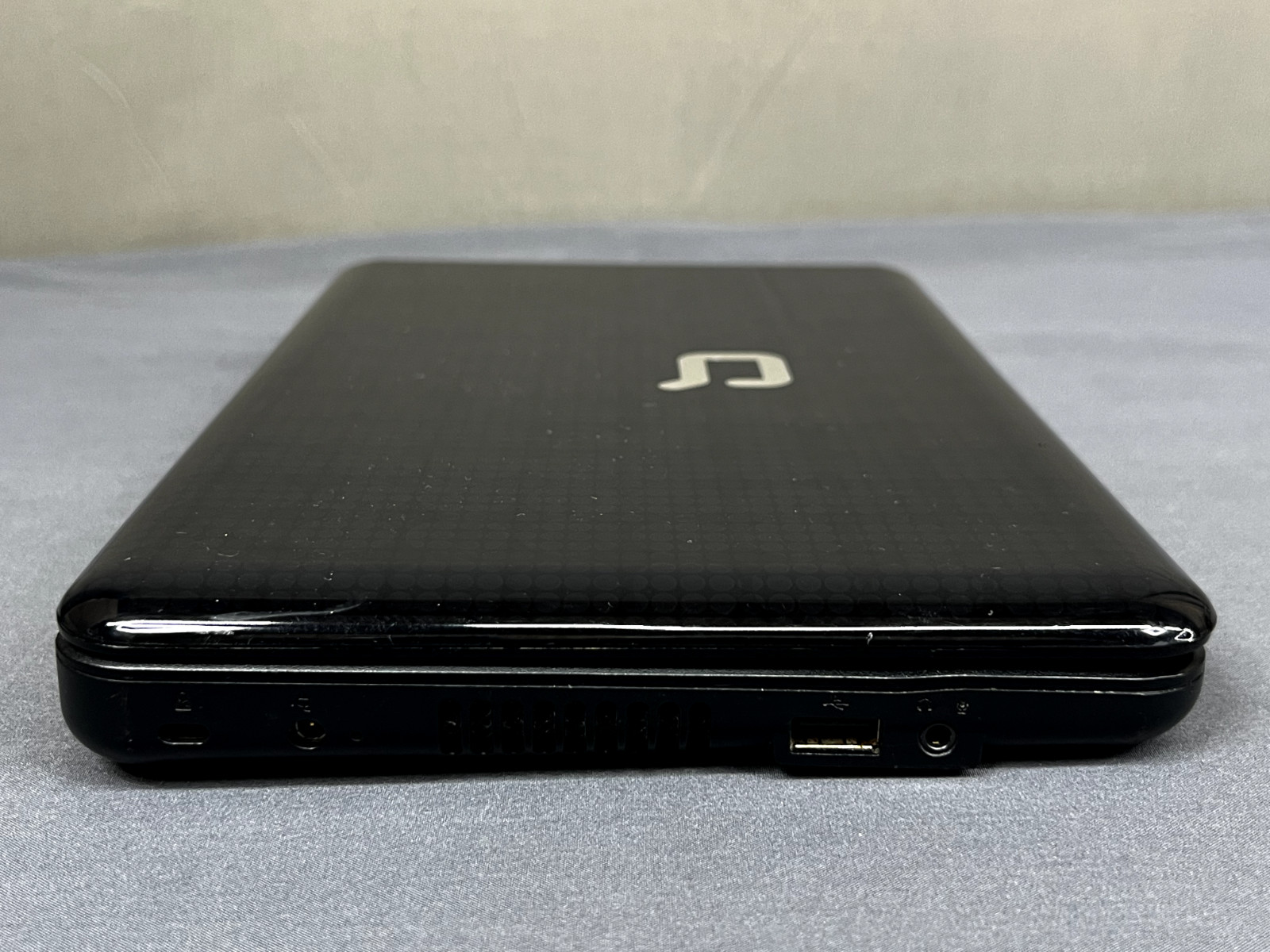 Compaq Mini 110c-1100DX Netbook 160GB HDD 1GB RAM Windows XP Pro Needs Reset