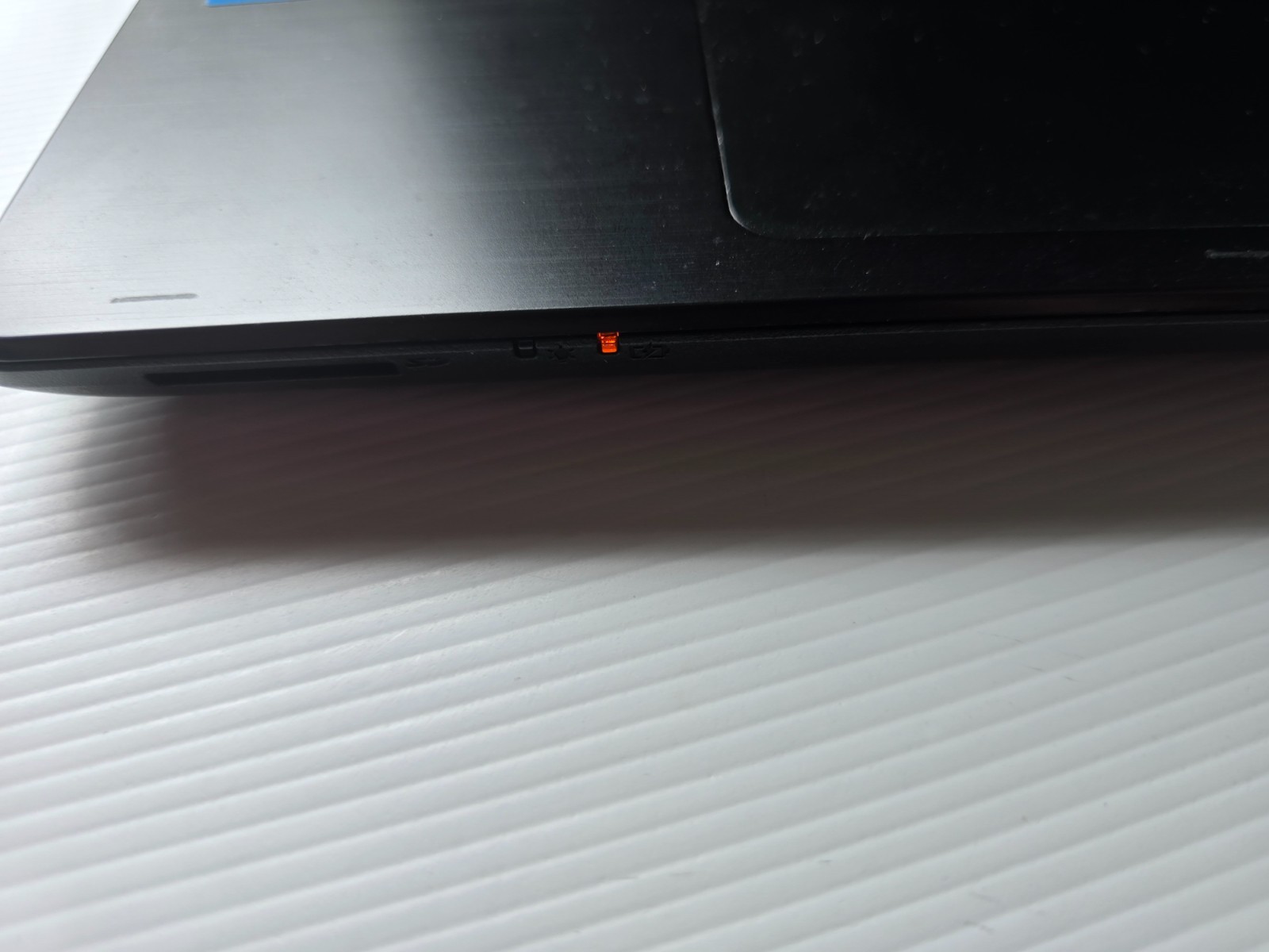Acer Aspire E 15 – E5-571G-55F7 Laptop