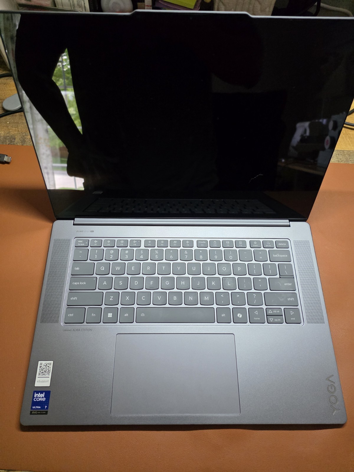 Lenovo Yoga Slim 7i Aura Edition 15.3″ 2.8K Touch Ultra 7 256V 16GB 1TB w11P 2Yr