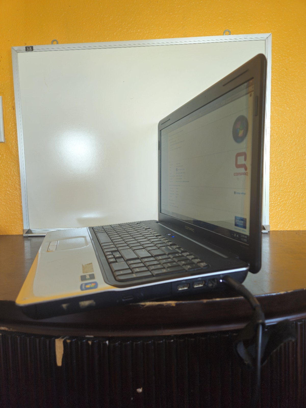 HP Compaq Presario CQ61 AMD Athlon II Dual-Core 4GB Ram 2.0GB HDD W7HomeP