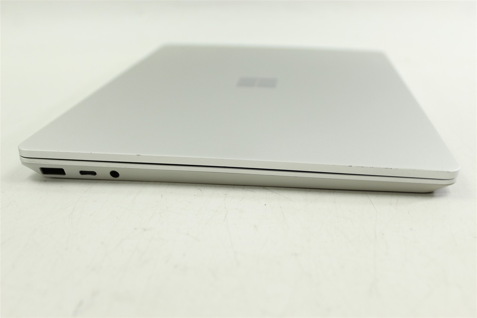 Microsoft Surface Laptop Go 2 2013 12.4″ i5-1135G7 256GB SSD 16GB RAM W11H