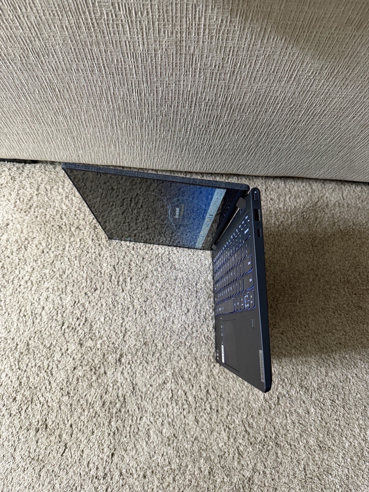 Lenovo Yoga 6 13ARE05 2-in-1 13.3″ Notebook Ryzen 7 4700U 16GB 512GB