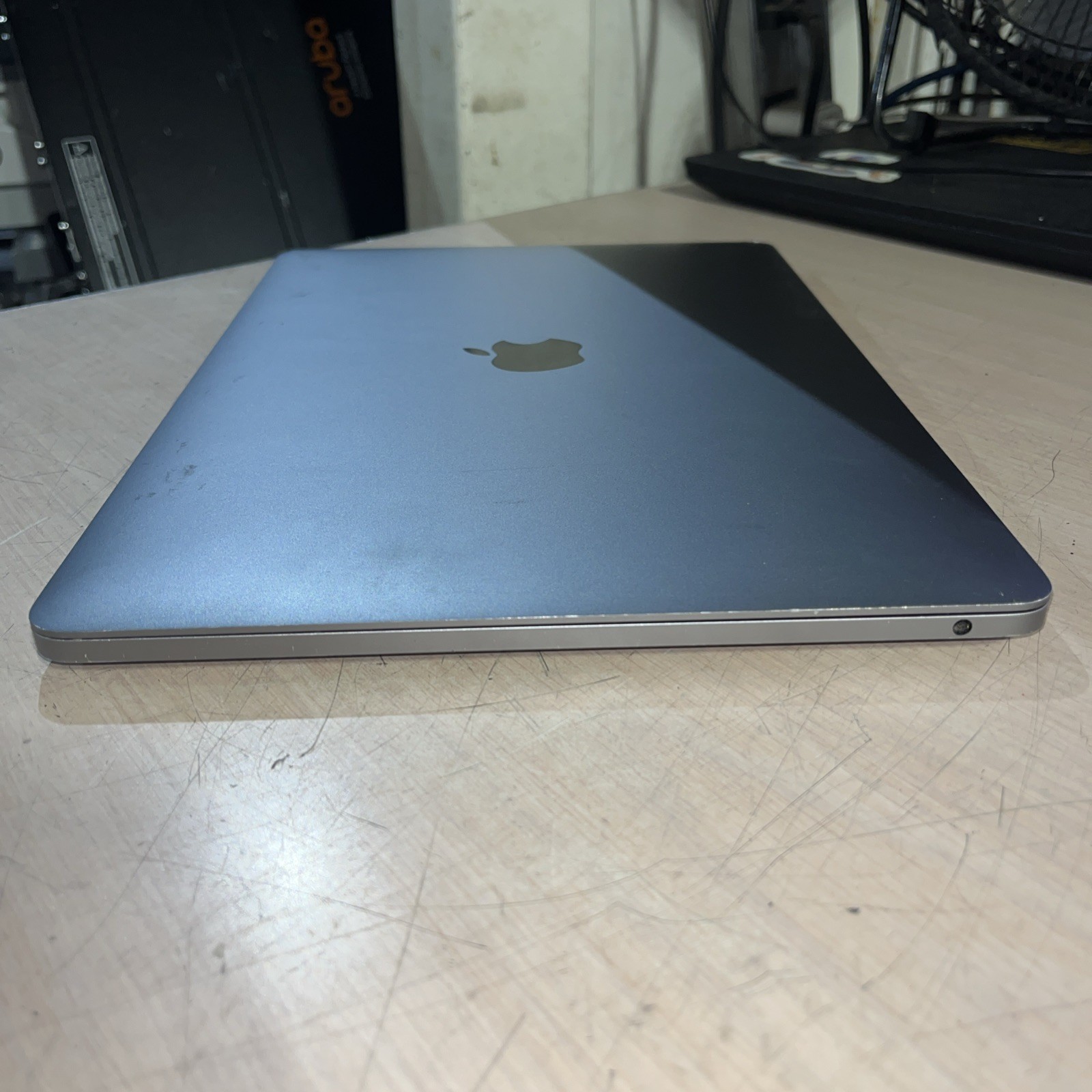 APPLE MACBOOK PRO 13″ 2020 2TB CORE I5-8257U 1.4GHZ 8GB RAM 256SSD