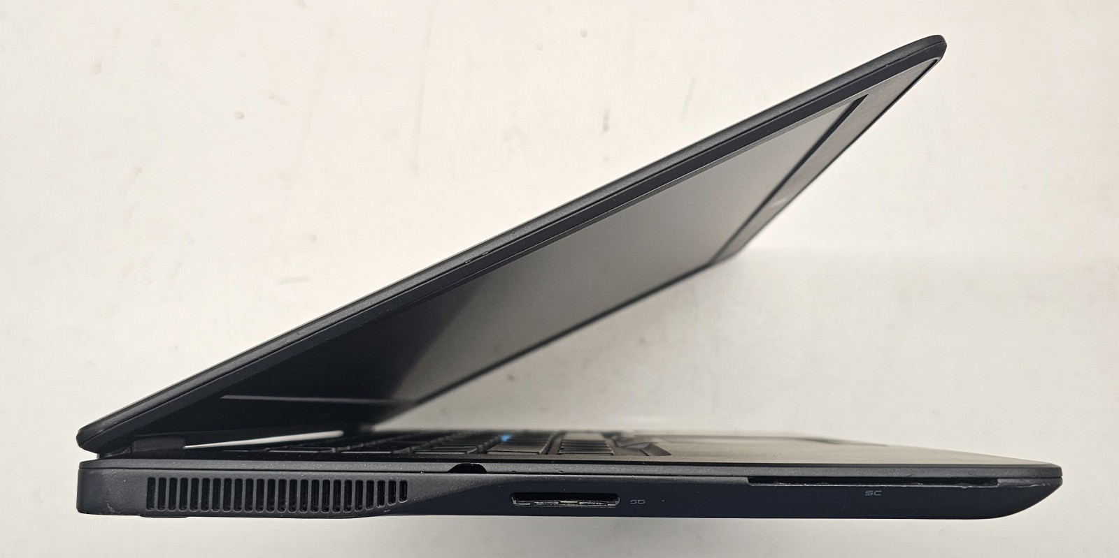 Dell Latitude E7450 14″ Laptop Intel Core i7-5600U 2GB Ram NO HD/OS/BATT (FL)