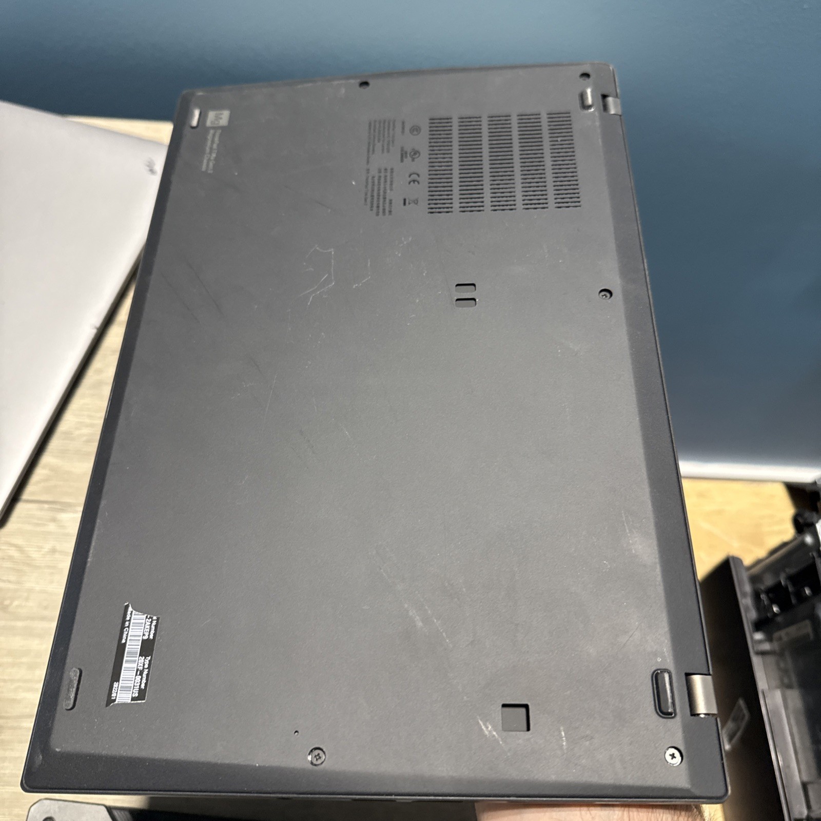 Lenovo ThinkPad T14s, AMD Ryzen 5 PRO 5650U @2.30Ghz, 8GB RAM, NO SSD NO OS