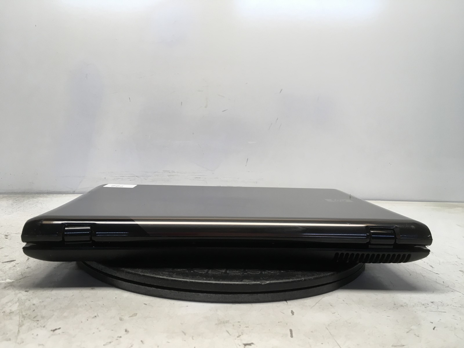 HP Pavilion DV2945SE AMD Turion 64 X2 TL-60 2GHz No RAM NO HDD No Batt