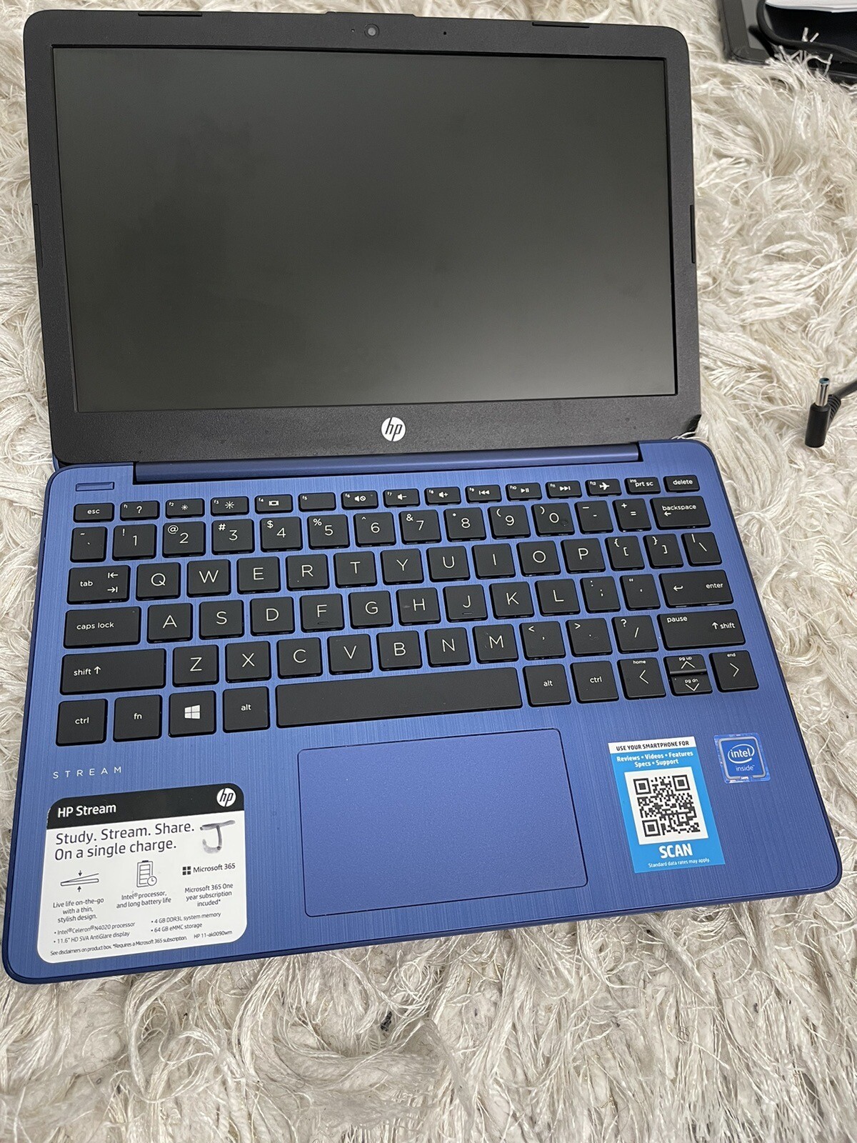 HP Stream 11.6 inch (64GB, Intel Celeron, 1.10GHz, 4GB) Notebook/Laptop – Royal