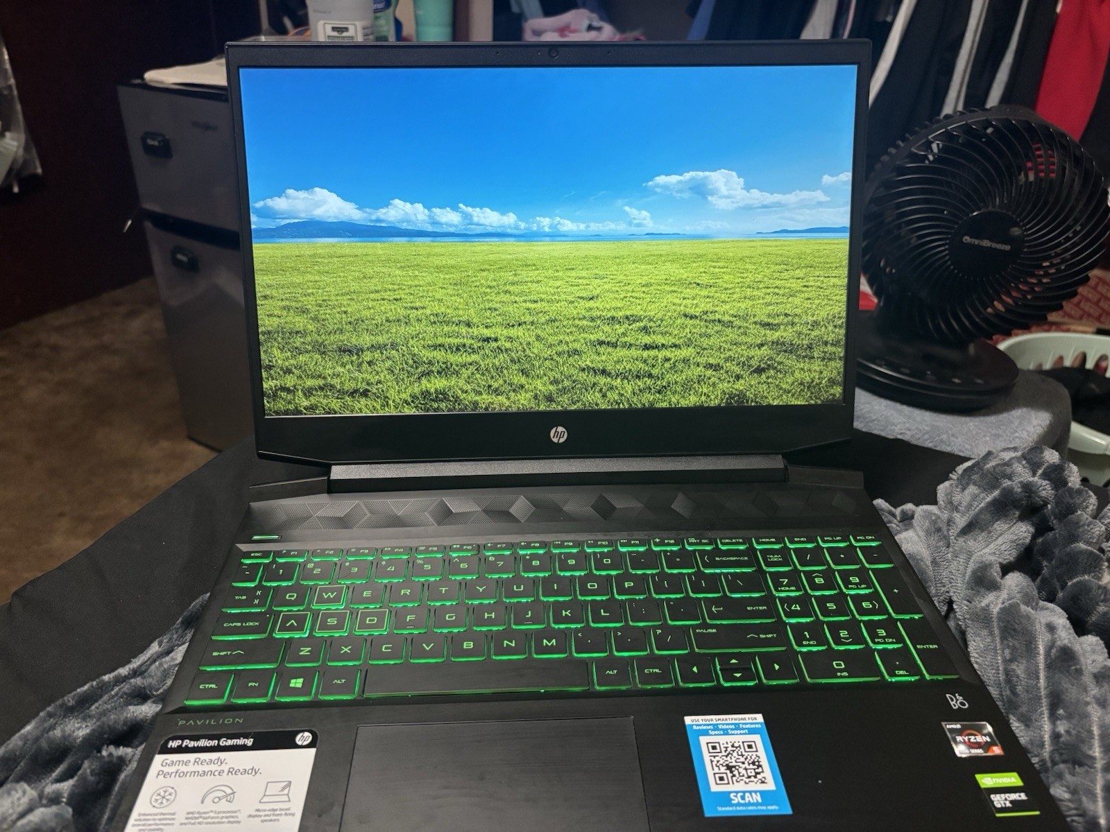 HP Pavilion Gaming Laptop 15-ec1xxx Ryzen 5 4600H 8GB RAM 521 GB SSD