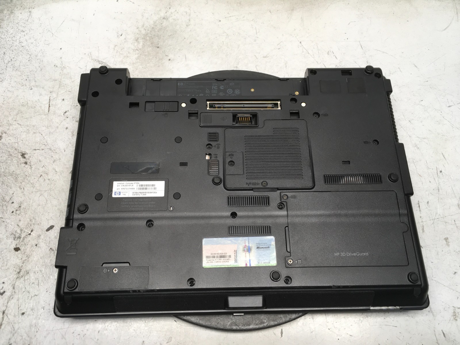 HP Compaq 6730B Intel Core 2 Duo P8400 2.26GHz 3 GB NO HDD