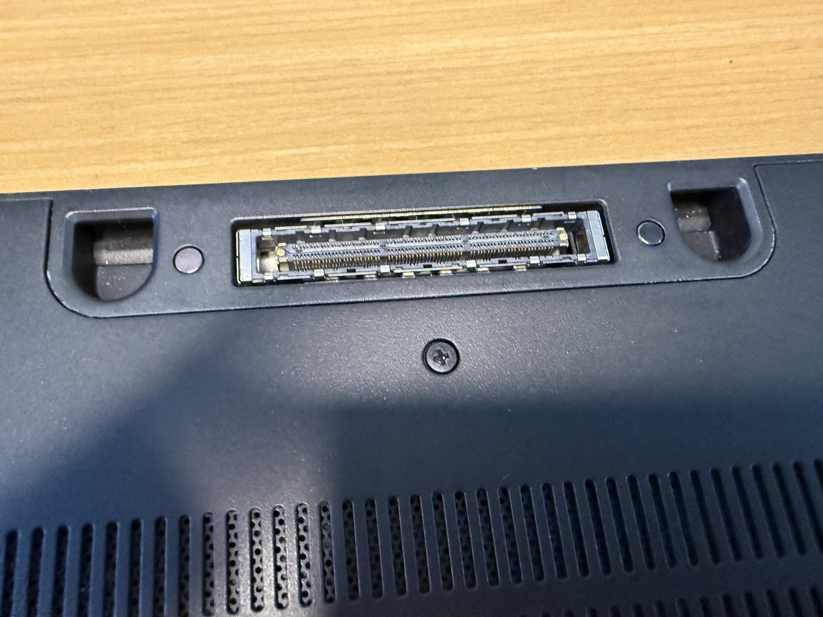 Dell Latitude E7470 14″ Intel Core i7-6600U 2.60GHz 16GB RAM 256GB SSD