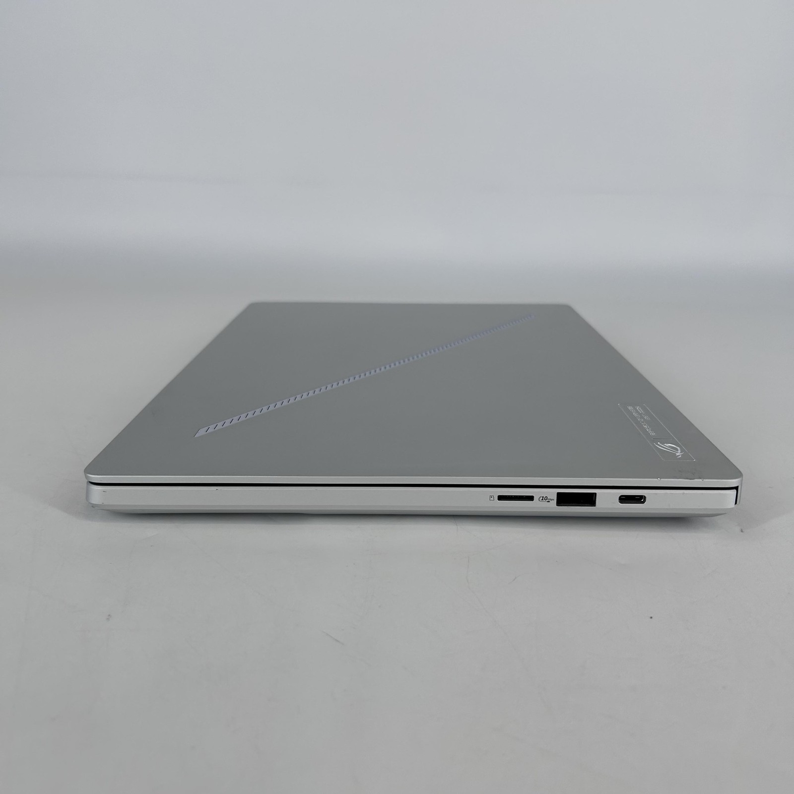 Asus ROG Zephyrus G14 GA403 120Hz QHD+ Ryzen AI 9 HX 370 32GB 1TB RTX 5070 Ti