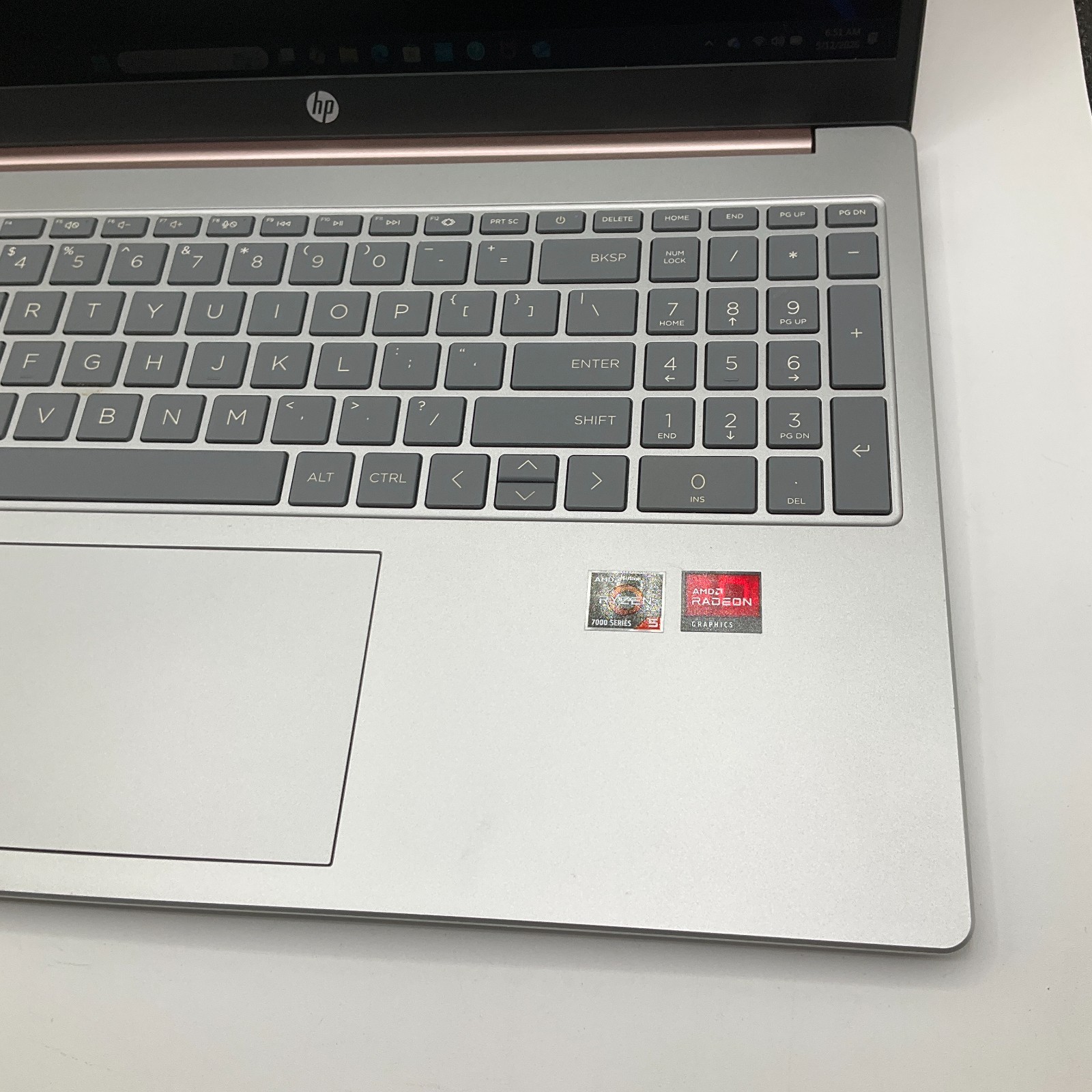 HP 15-fc0039wm 15.6″ Rose Gold Laptop AMD Ryzen 5 7520U @ 2.80 GHz 8GB 256GB