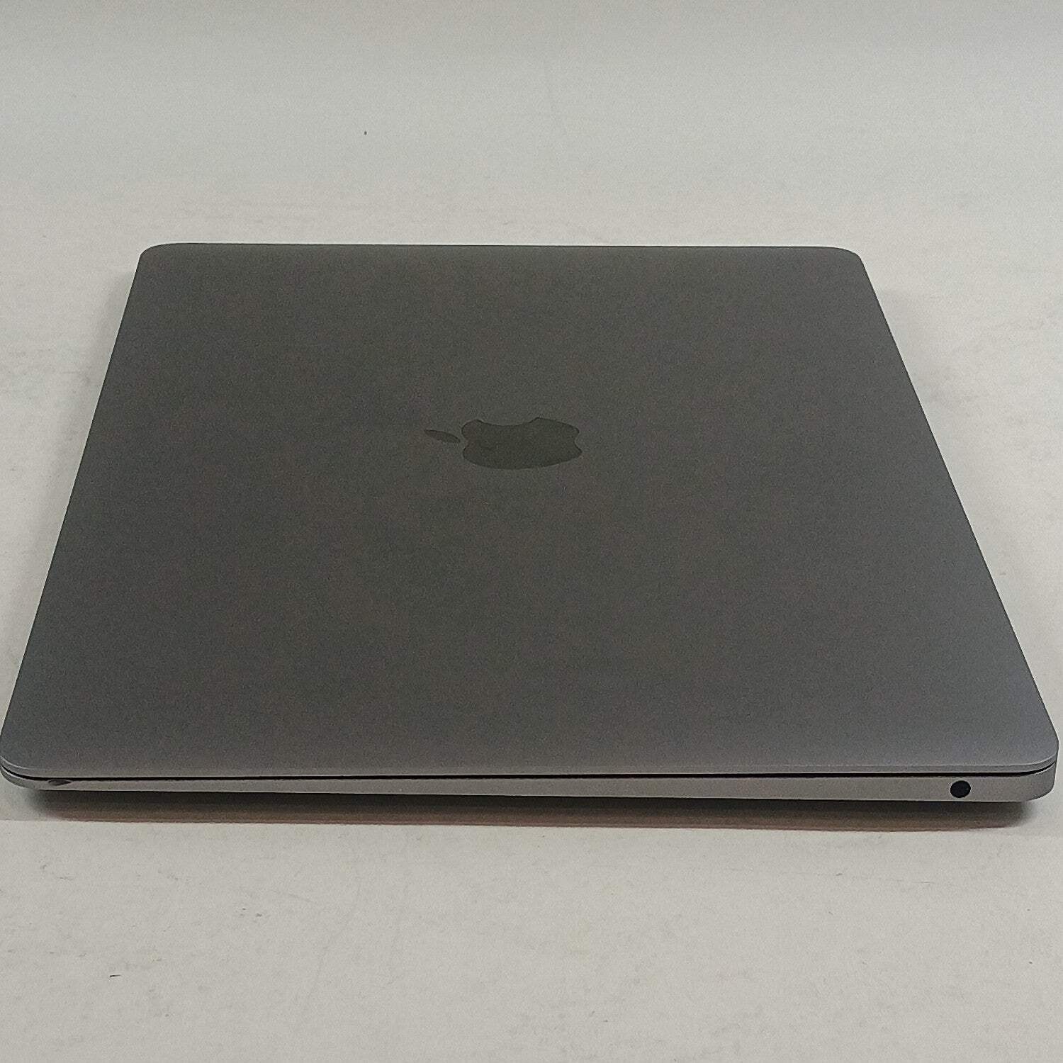 Broken 2020 Apple MacBook Air 13.3″ i3 1.1GHz 8GB RAM 256GB SSD Battery Service