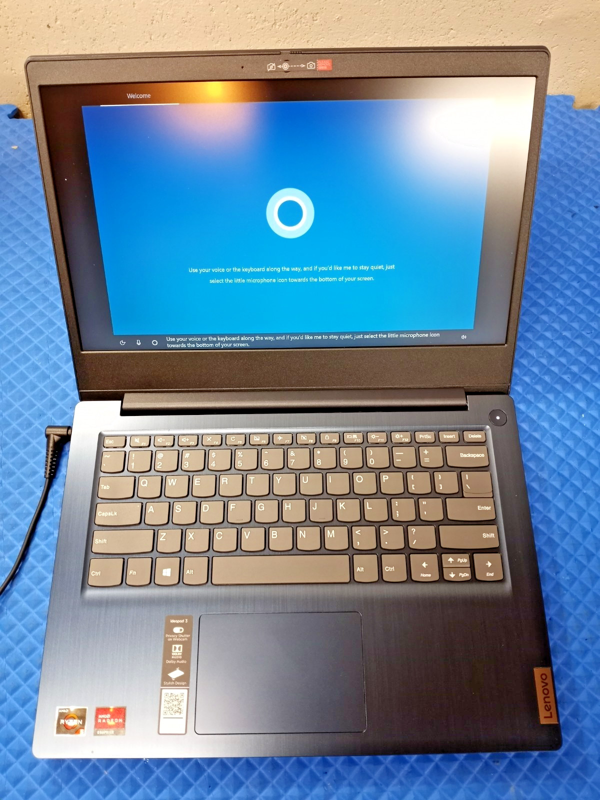 Read- Lenovo IdeaPad 14.0″ FHD, Ryzen 5 3500U,8GB ,256GB SSD,Win 10,81W0003QUS