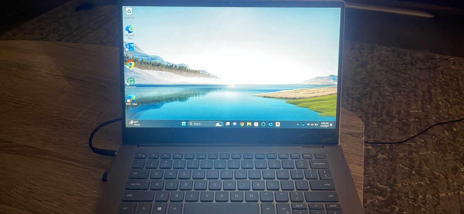 Dell Inspiron 15.6″ Intel Core i5-8250U 8 GB RAM 256GB SSD Convertible Laptop –