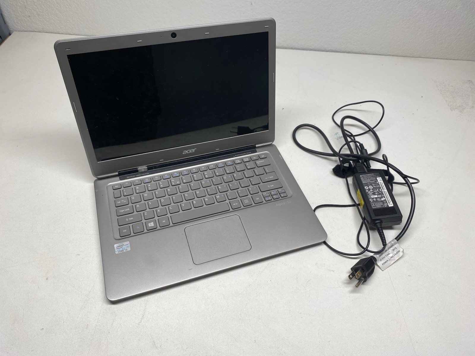 Acer Aspire Laptop Notebook 4GB 250GB SSD 13.3” Windows 10 MS Office School