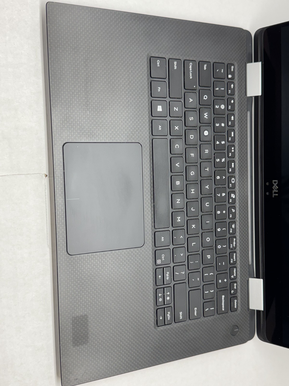 Dell Precision 5530 15.6″ Intel i5-8305G 8GB 256GB SSD NO OS / READ!!!!