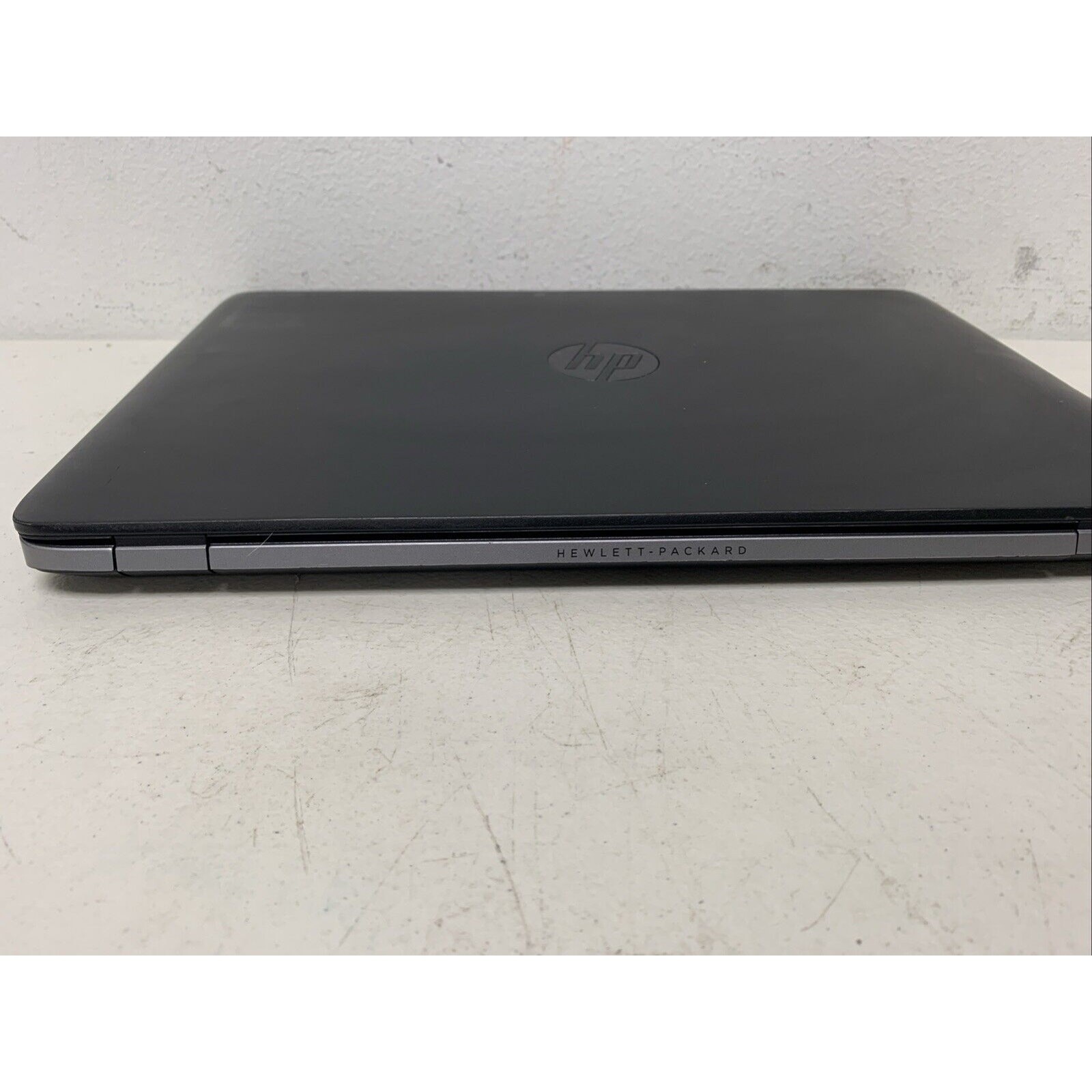 HP Elitebook 745 G2 AMD A10 Pro-7350B R6,10 2.1MHZ 8GB RAM 240GB SSD WIND 10 Pro