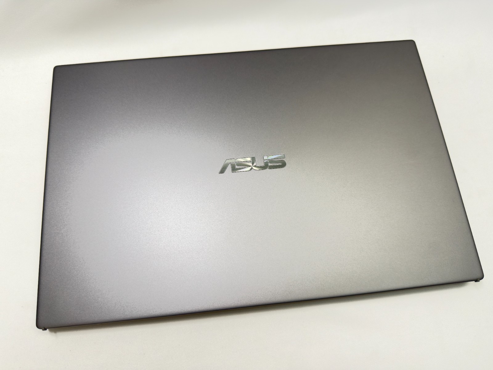 ASUSPRO P3540F 15.6″ FHD Intel 8th Gen 12/16GB 512GB SSD Windows 11 Pro EN-FR KB