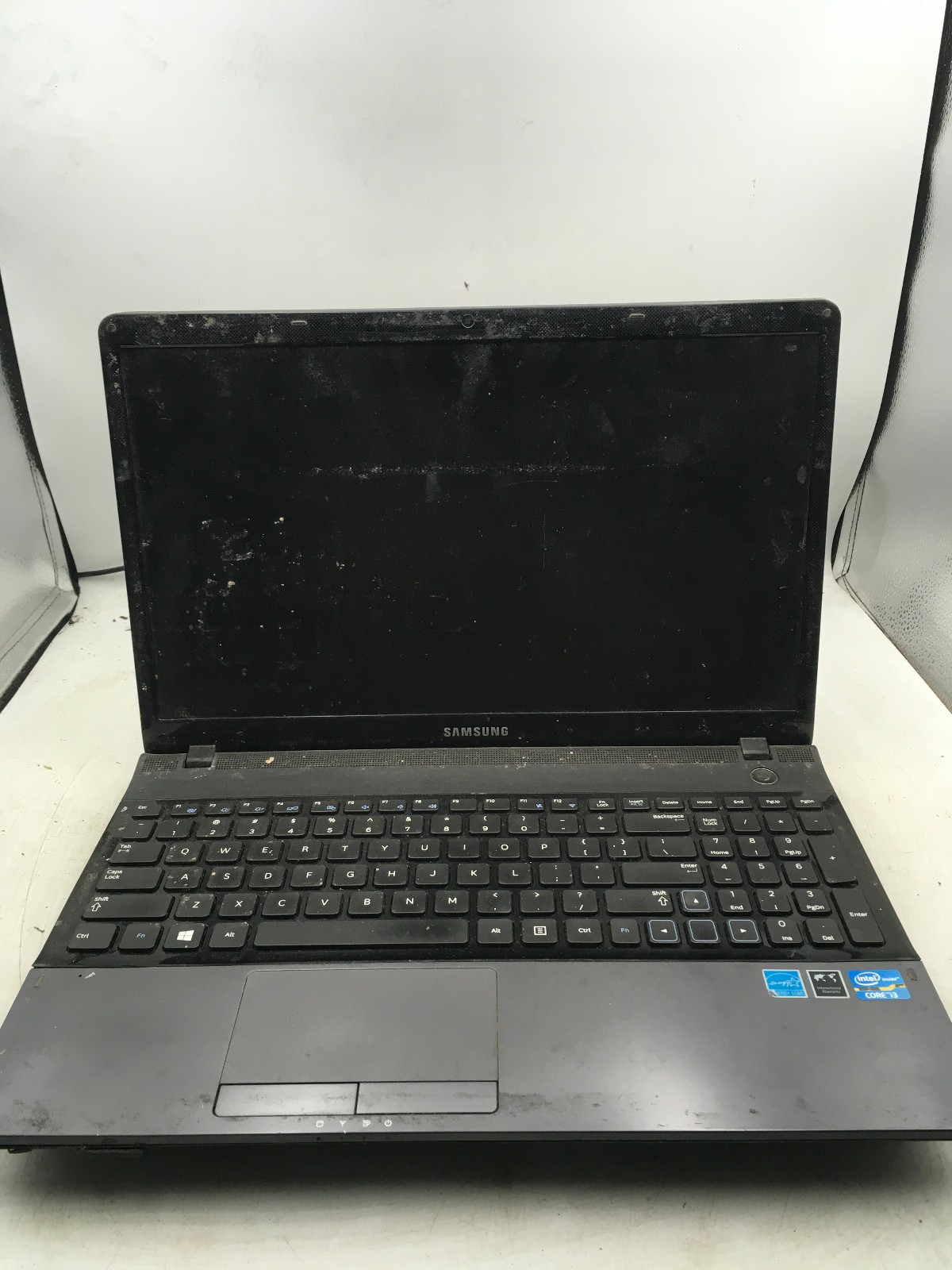 SAMSUNG NP300E5C A07US – FOR PARTS – INTEL i3-2370M – 4GB RAM – READ DESCRIP -BB