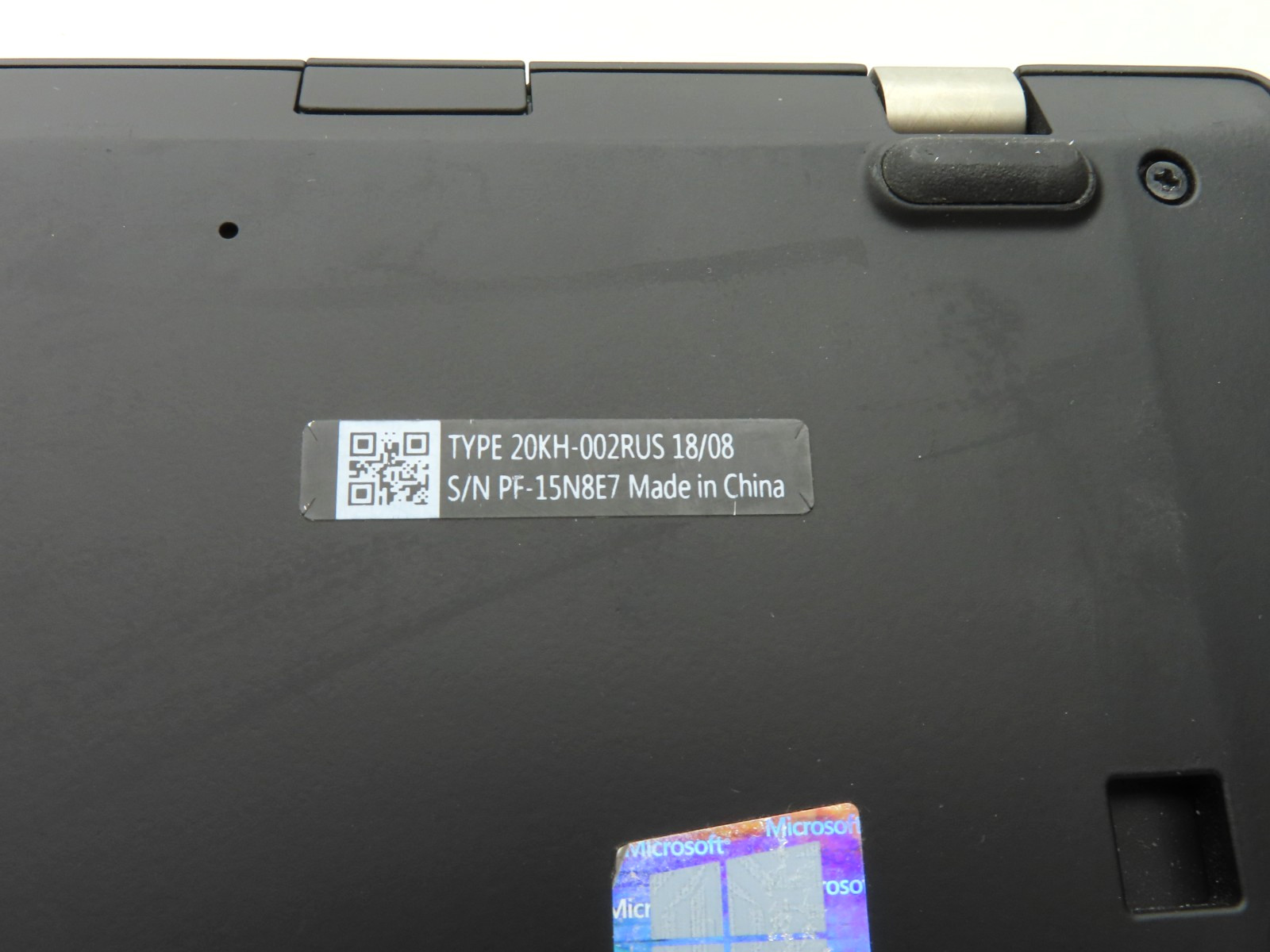 Lenovo ThinkPad X1 Carbon 6th Gen 14″ Intel i7-8650U 1.9GHz 16GB RAM 256GB SSD