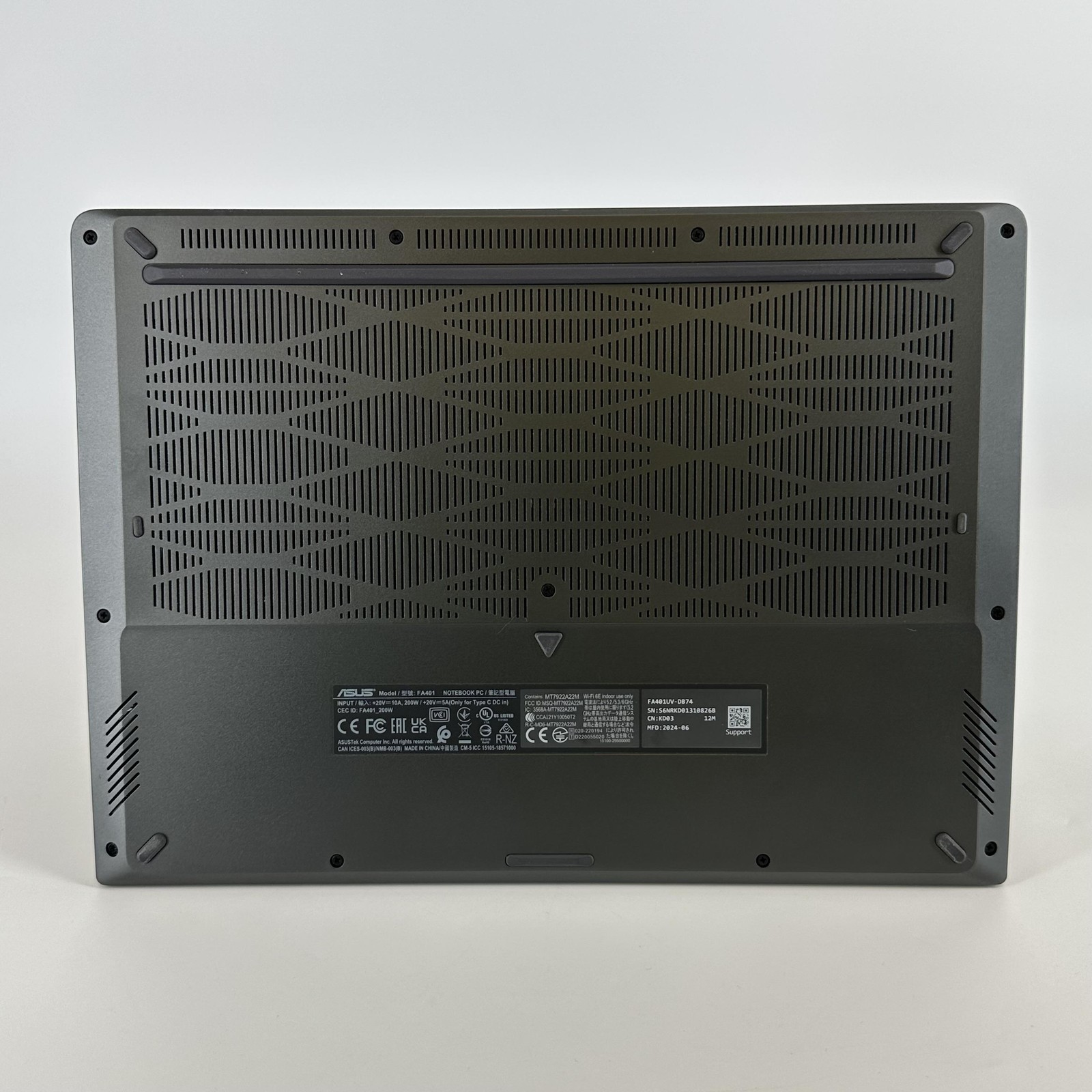 Asus TUF A14 14 2.5K 5.0 GHz Ryzen 7 8845HS 16GB 1TB SSD RTX 4060 Very Good